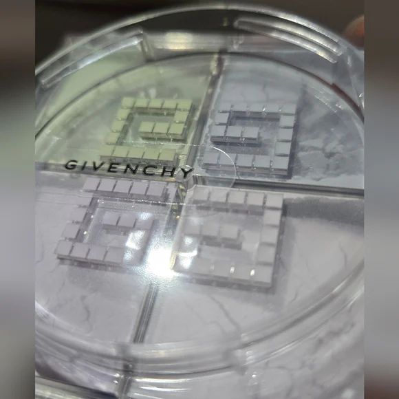 Givenchy Prisme Libre Powder - Picture 4 of 7